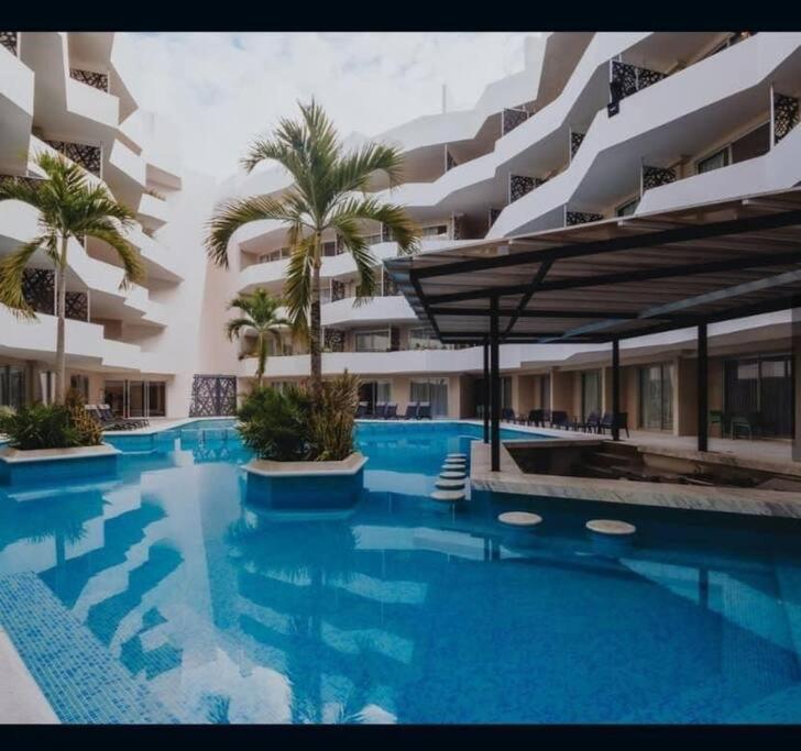 Beautiful And Centric 1br Ph Private Pool Apartamento